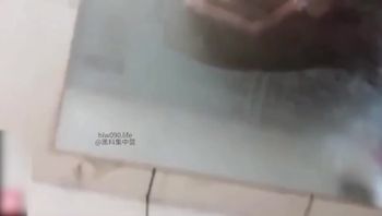 【男友爆料】短发反差萝莉穿着黑丝被打桩}