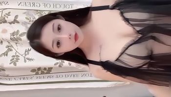【花椒网红】女神花妍付费定制裸舞自慰泄密②}