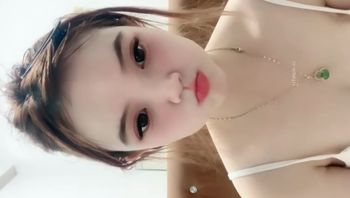 【最新泄密】天然G奶巨乳在校学生妹}